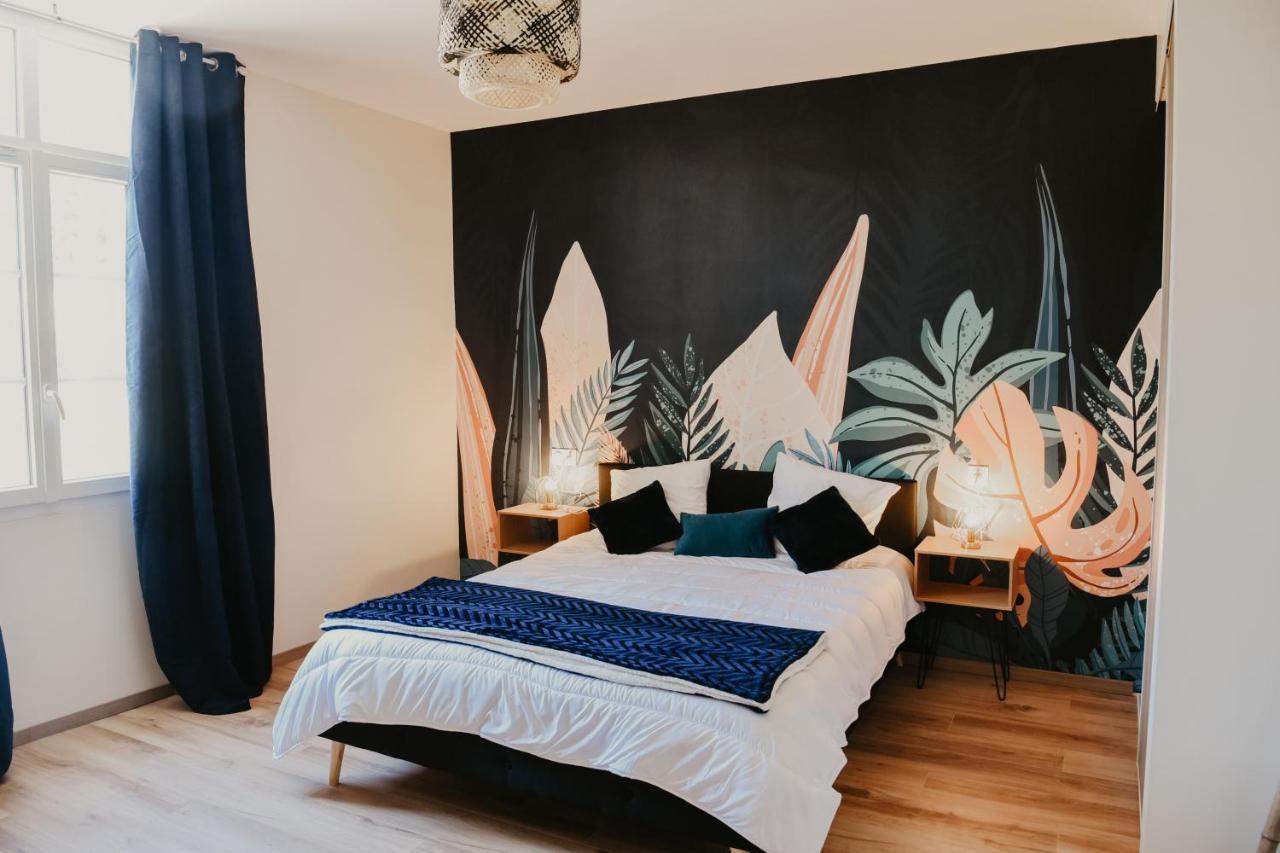 Maison De Campagne, Bord De Lac, Piscine, Billard 11 Per Plieux エクステリア 写真